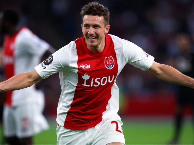 Napoli Begin Talks With Ajax for Young Belgian Winger Mika Godts
